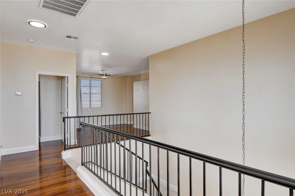 9083 Iron Crow, Las Vegas, NV 89147