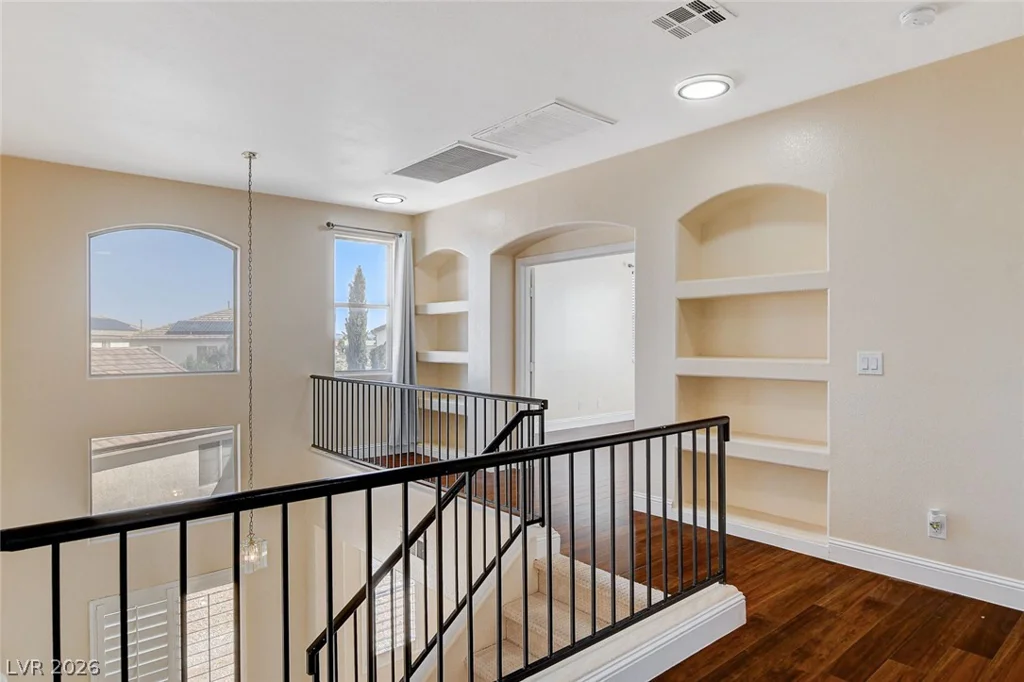 9083 Iron Crow, Las Vegas, NV 89147