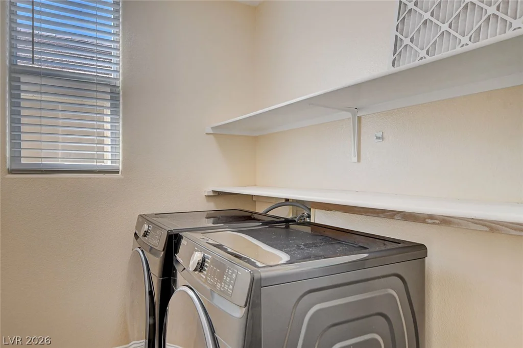 9083 Iron Crow, Las Vegas, NV 89147