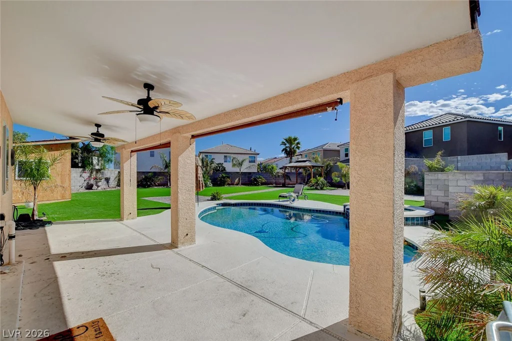 9083 Iron Crow, Las Vegas, NV 89147