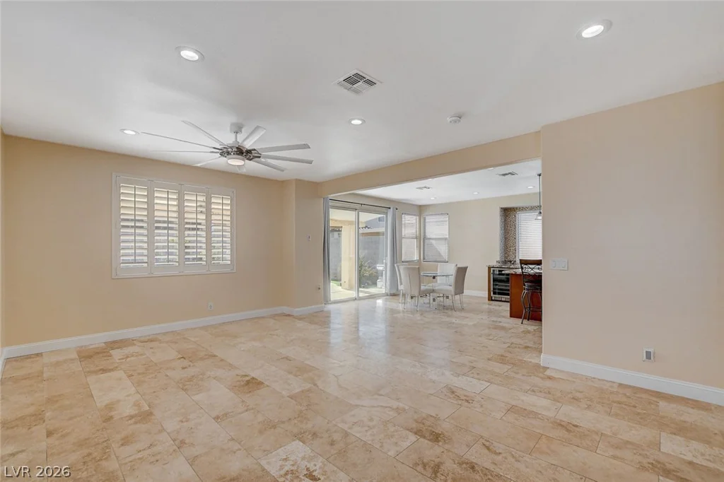9083 Iron Crow, Las Vegas, NV 89147