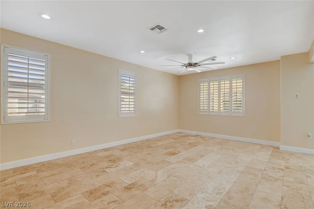 9083 Iron Crow, Las Vegas, NV 89147