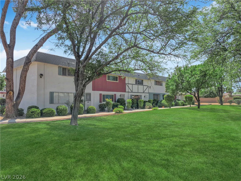 193 Greenbriar Townhouse, Las Vegas, NV 89121