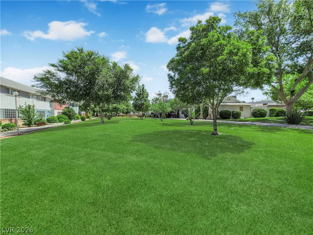 193 Greenbriar Townhouse, Las Vegas, NV 89121