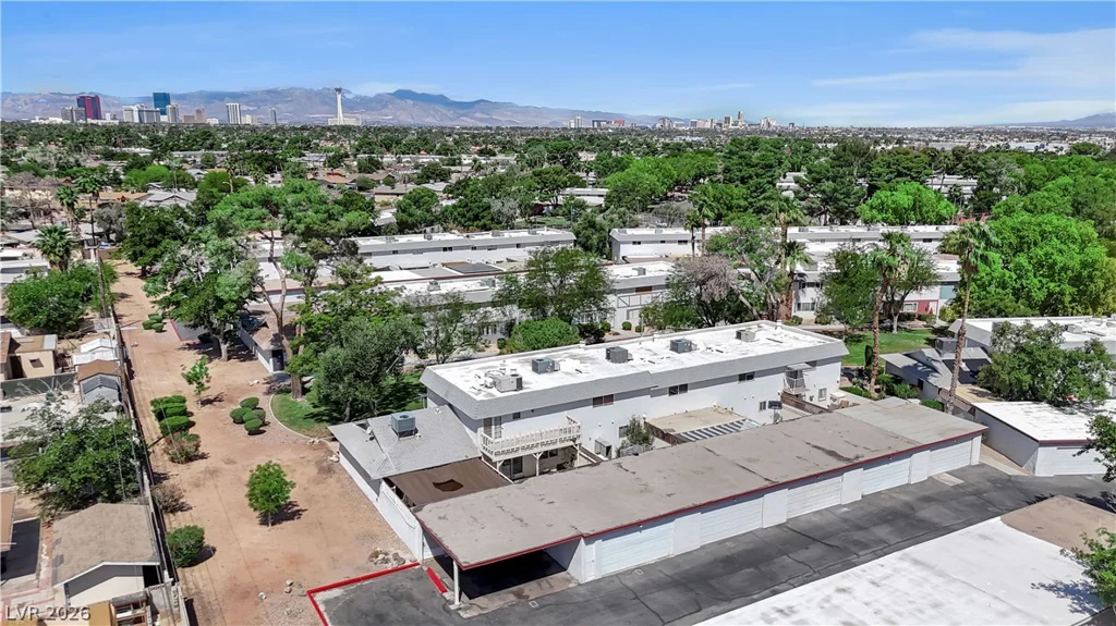 193 Greenbriar Townhouse, Las Vegas, NV 89121