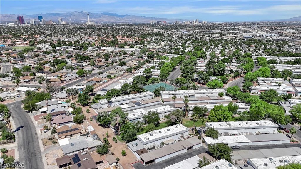 193 Greenbriar Townhouse, Las Vegas, NV 89121