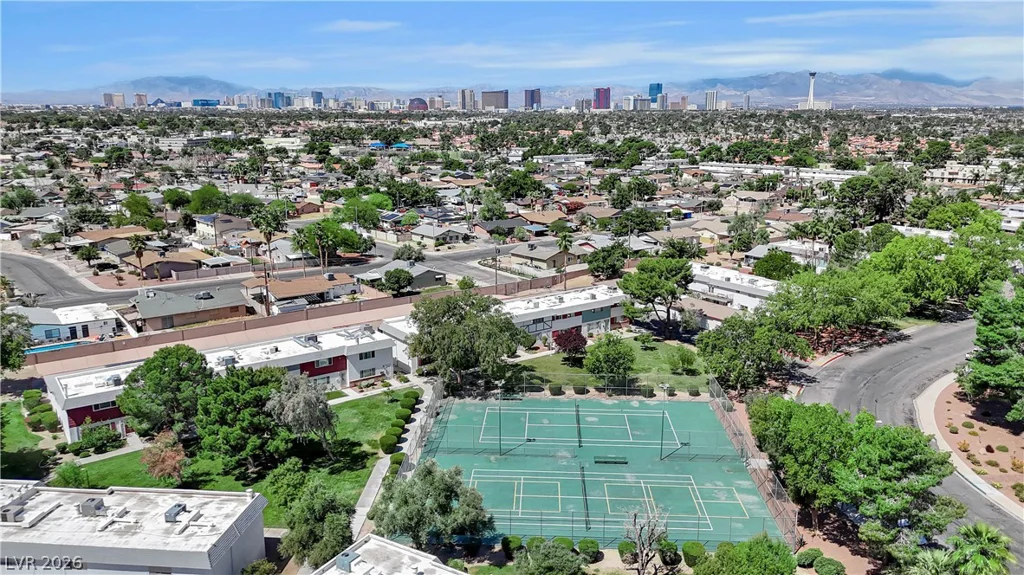 193 Greenbriar Townhouse, Las Vegas, NV 89121