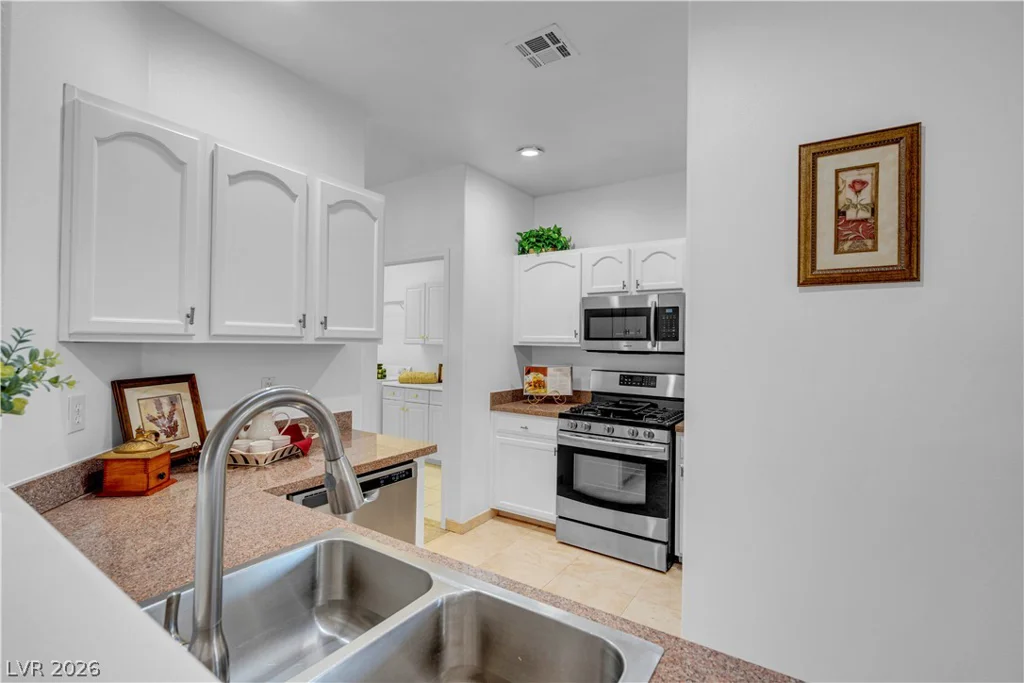 2050 Warm Springs, Henderson, NV 89014