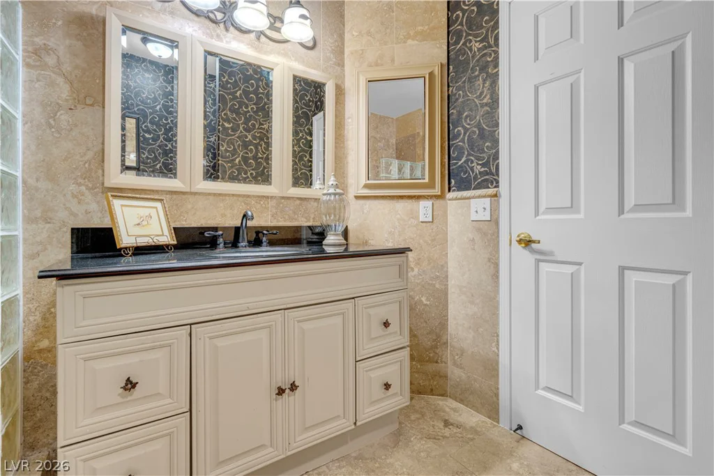 2050 Warm Springs, Henderson, NV 89014