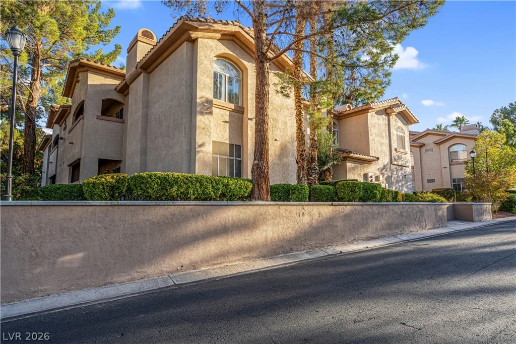 2050 Warm Springs, Henderson, NV 89014