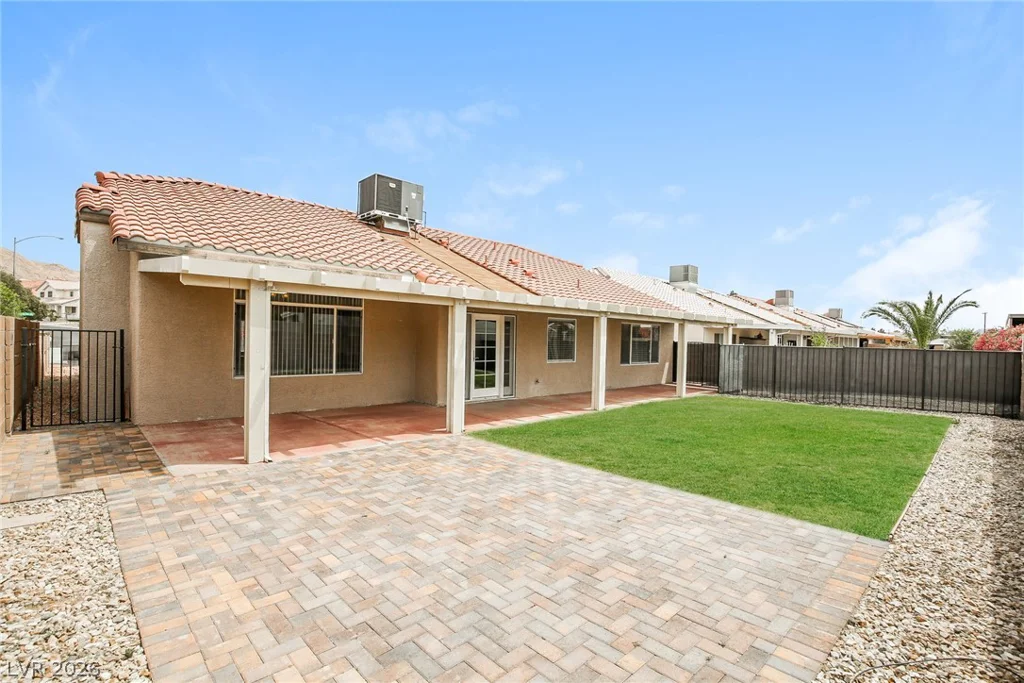 1667 Tangerine Rose, Las Vegas, NV 89142