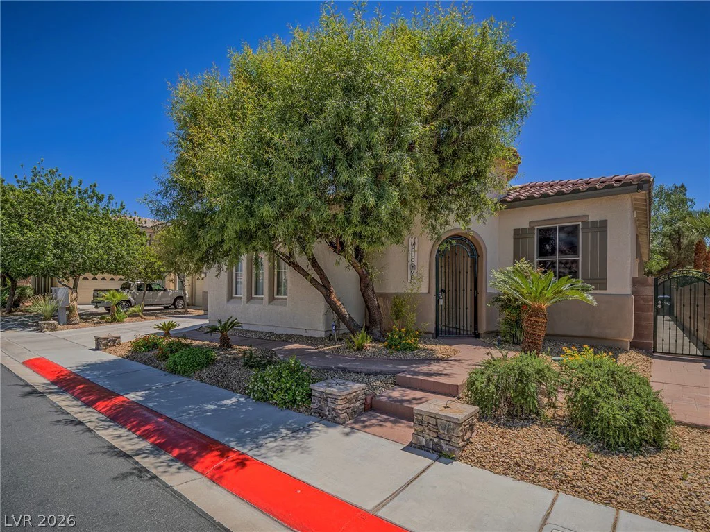 3009 Guillemot, North Las Vegas, NV 89084