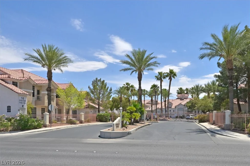 8555 Russell, Las Vegas, NV 89113