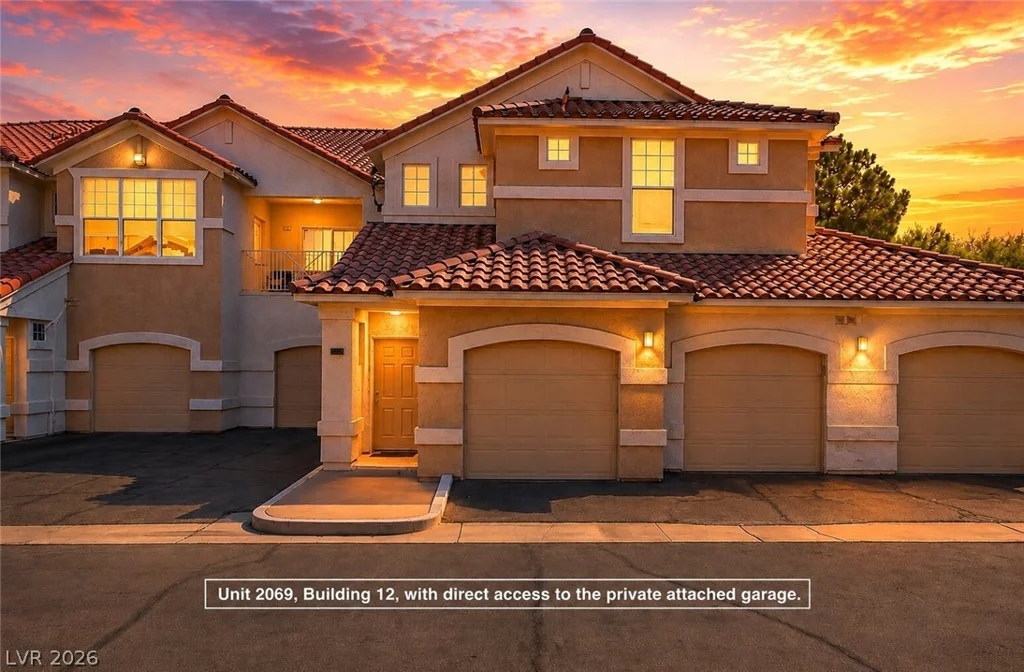 8555 Russell, Las Vegas, NV 89113