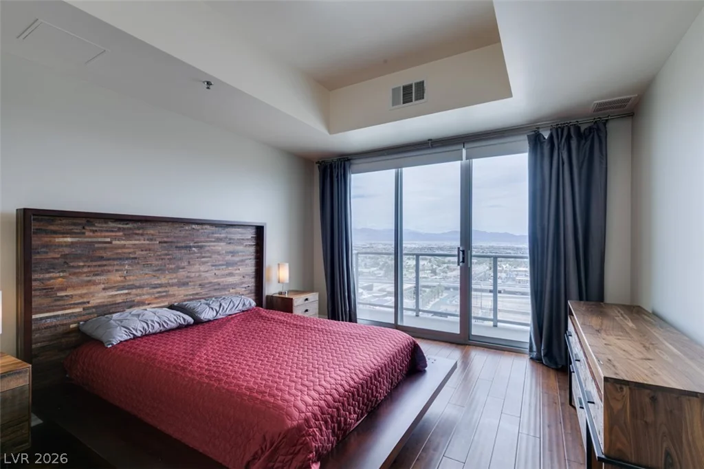 150 Las Vegas, Las Vegas, NV 89101