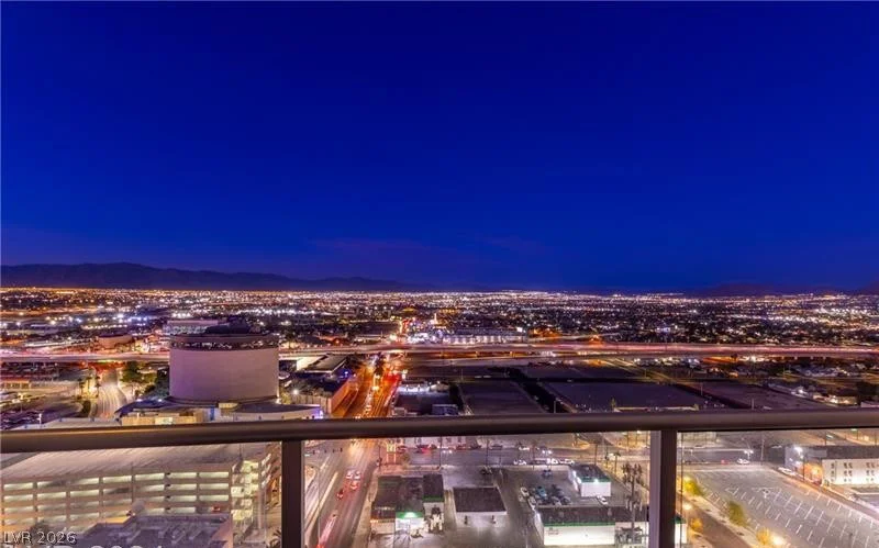 150 Las Vegas, Las Vegas, NV 89101