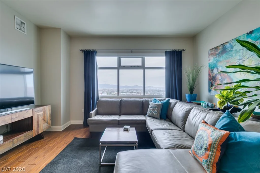 150 Las Vegas, Las Vegas, NV 89101