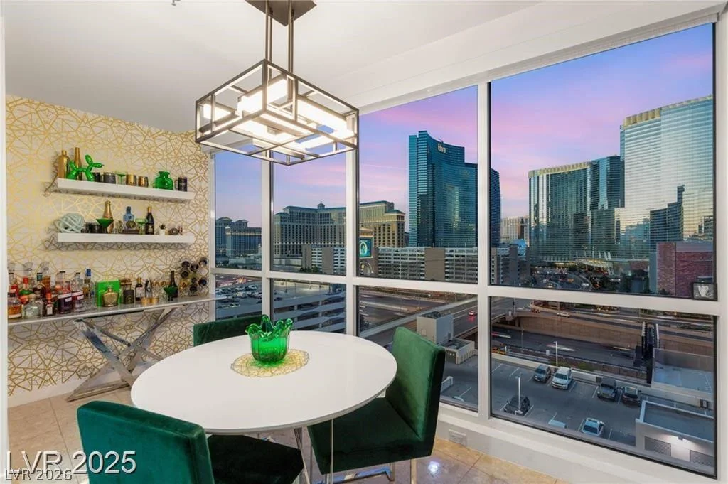 4525 Dean Martin, Las Vegas, NV 89103