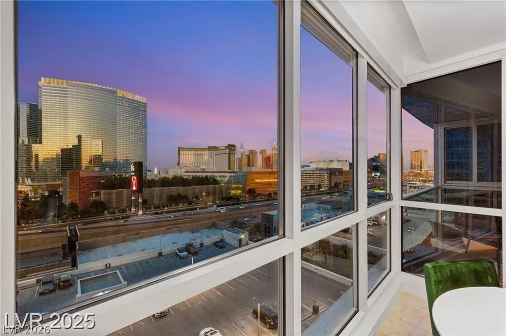 4525 Dean Martin, Las Vegas, NV 89103