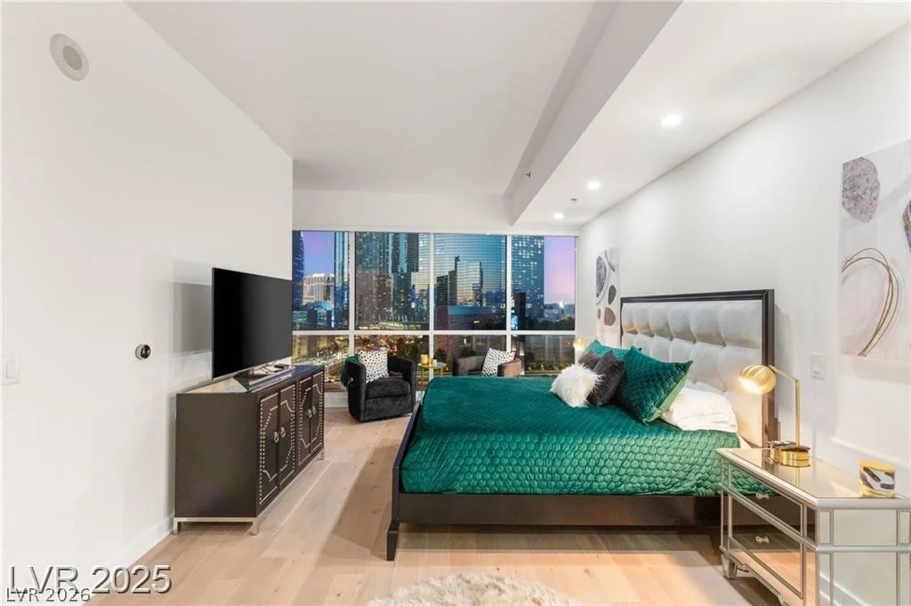 4525 Dean Martin, Las Vegas, NV 89103