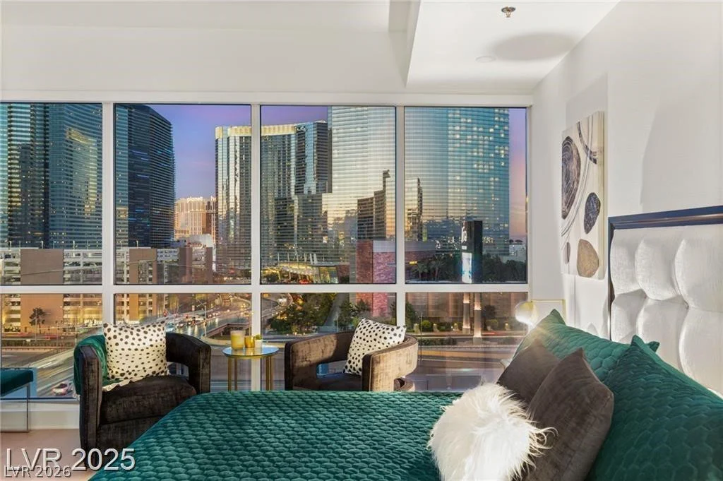 4525 Dean Martin, Las Vegas, NV 89103