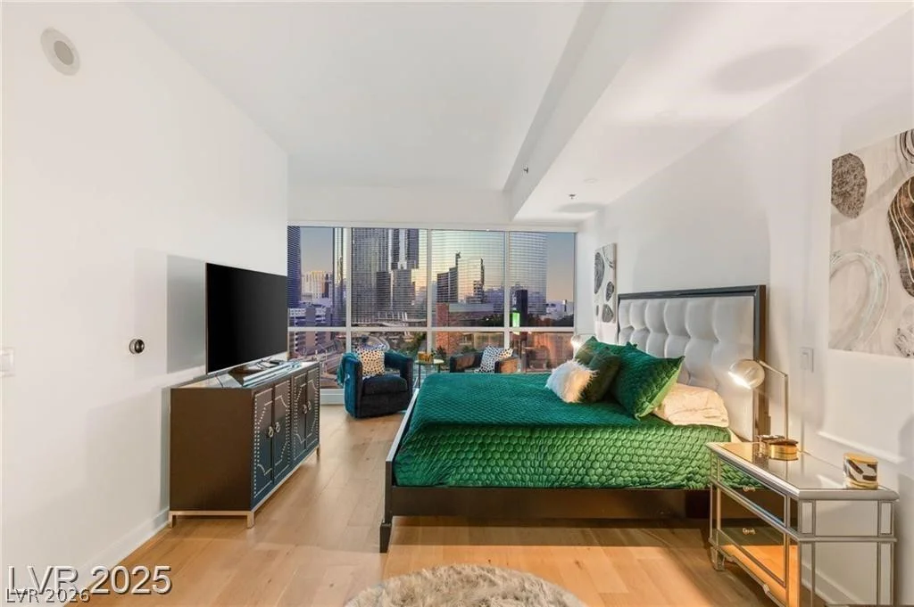 4525 Dean Martin, Las Vegas, NV 89103