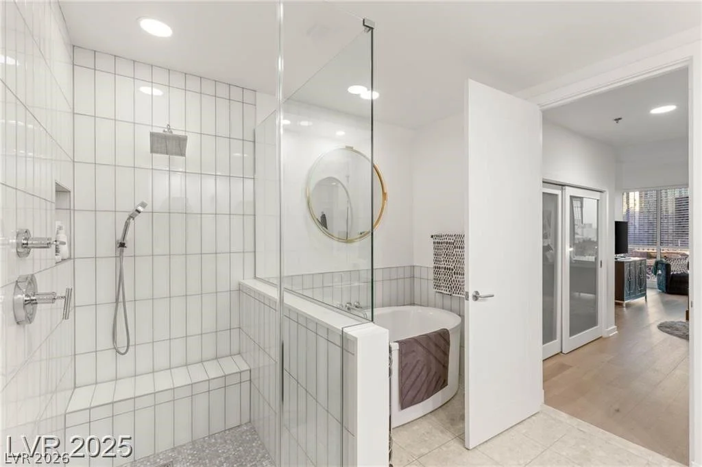 4525 Dean Martin, Las Vegas, NV 89103