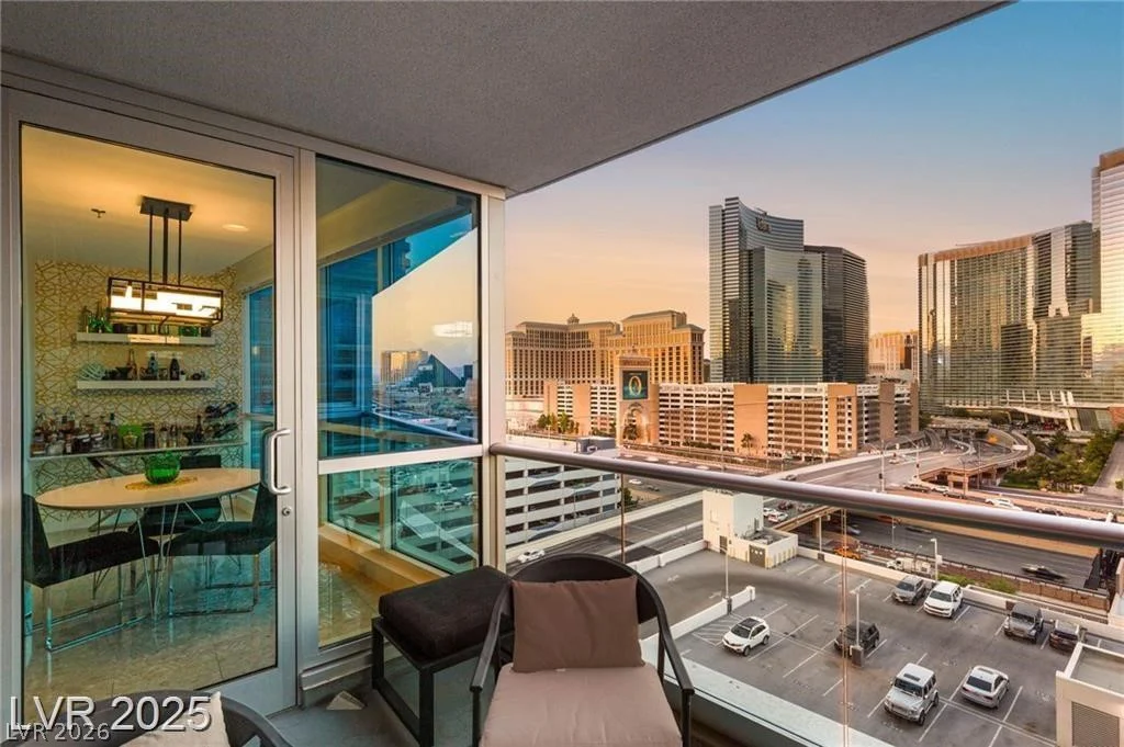4525 Dean Martin, Las Vegas, NV 89103