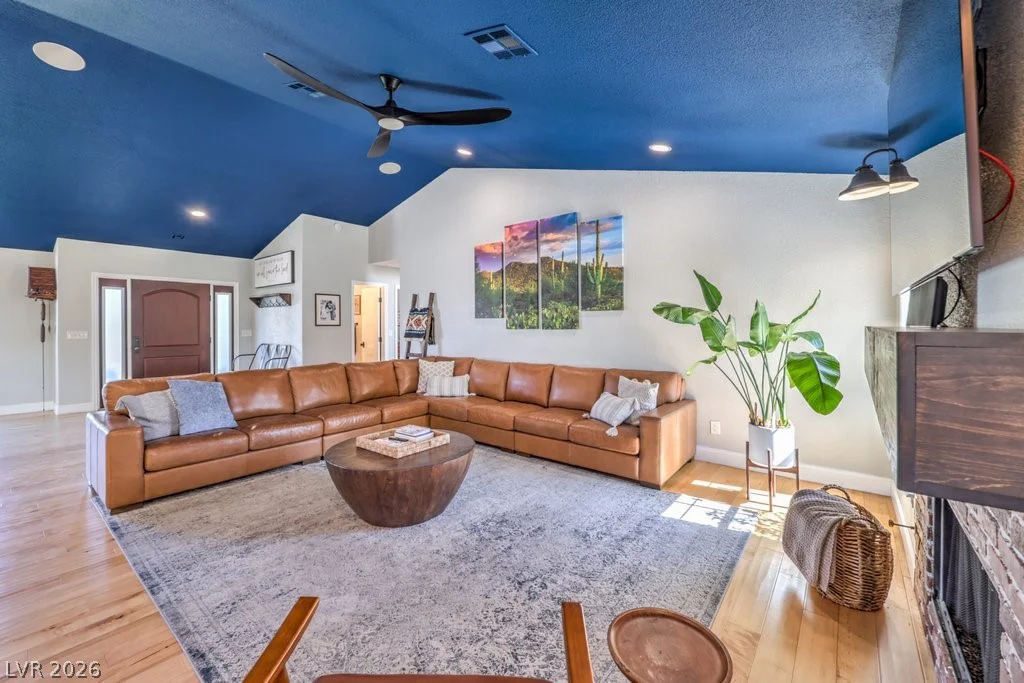5215 RILEY, Las Vegas, NV 89149