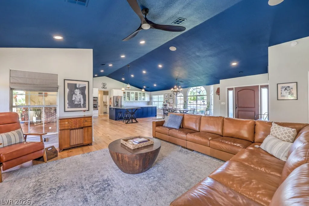5215 RILEY, Las Vegas, NV 89149
