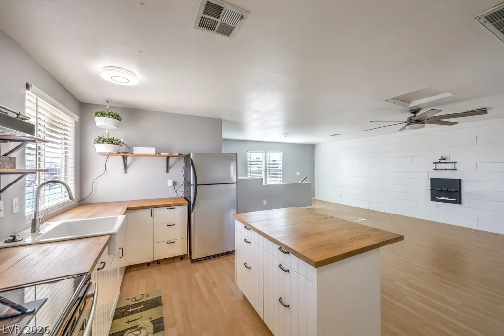 5215 RILEY, Las Vegas, NV 89149