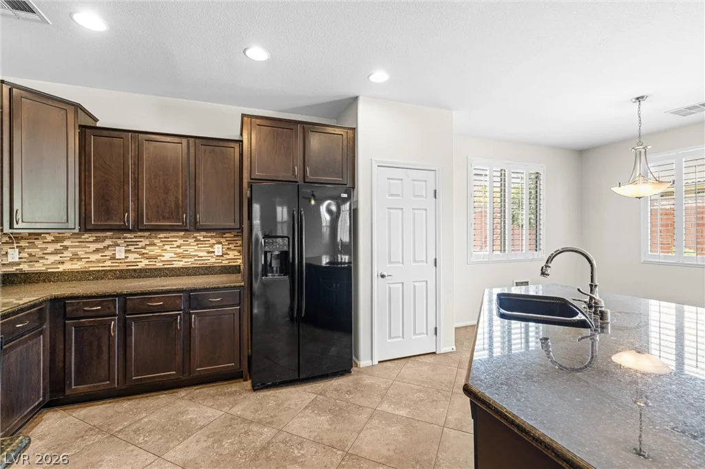 10420 Mystic Pine, Las Vegas, NV 89135