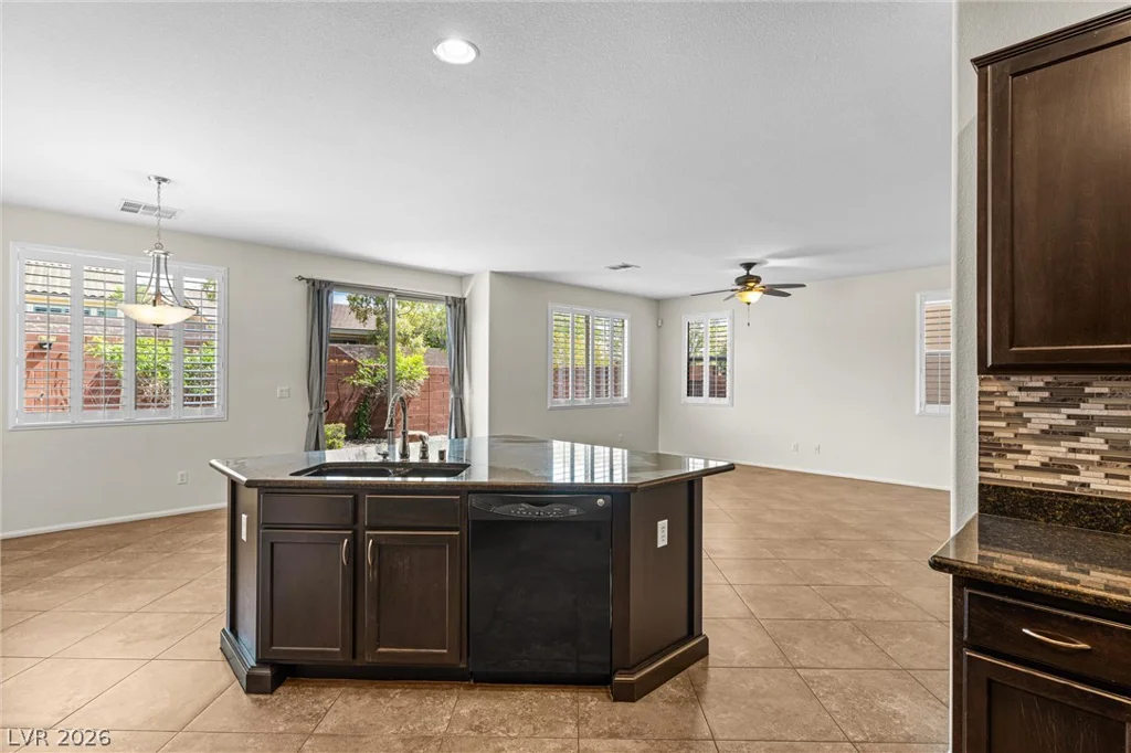 10420 Mystic Pine, Las Vegas, NV 89135
