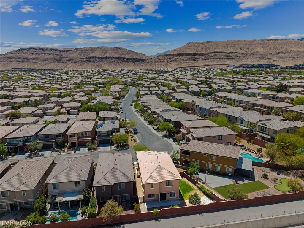 10420 Mystic Pine, Las Vegas, NV 89135