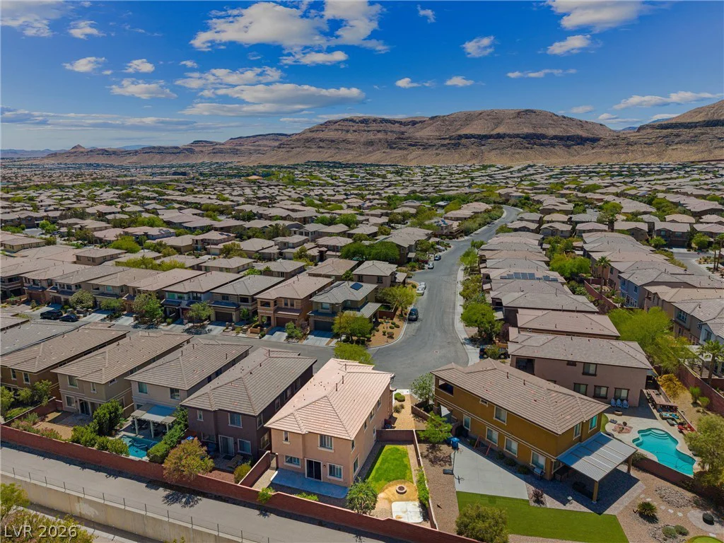 10420 Mystic Pine, Las Vegas, NV 89135