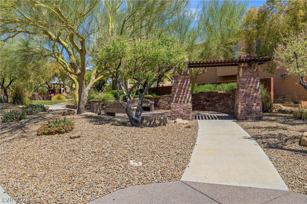 10420 Mystic Pine, Las Vegas, NV 89135
