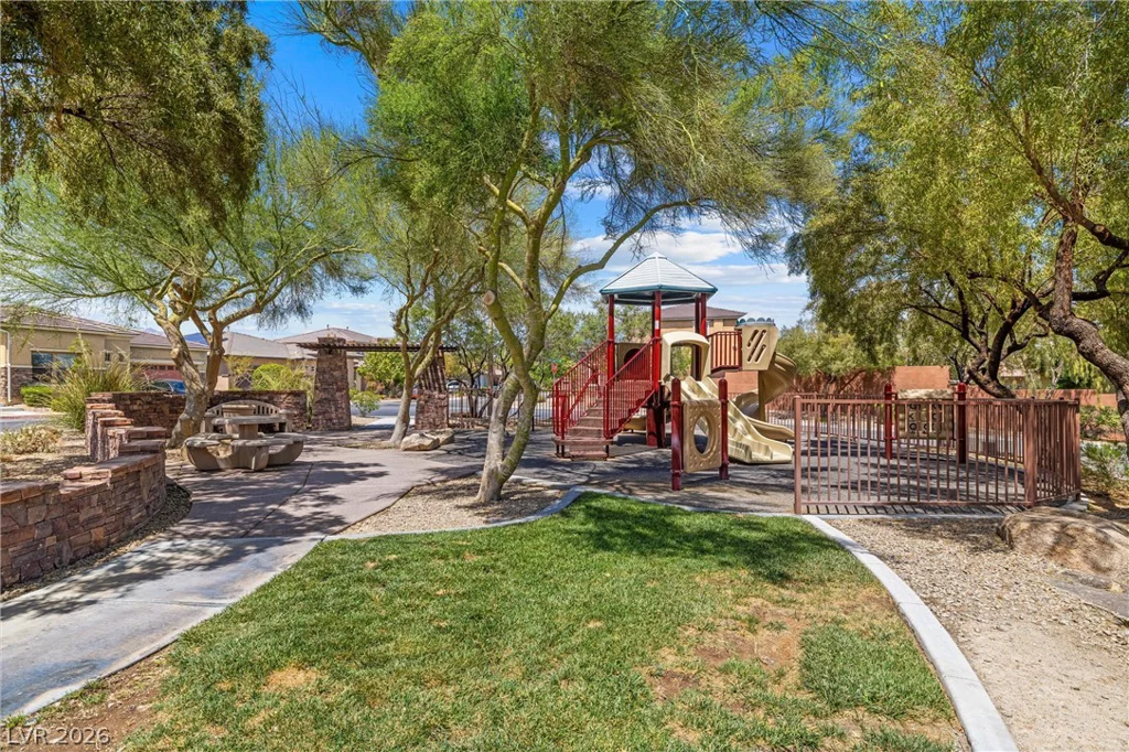 10420 Mystic Pine, Las Vegas, NV 89135