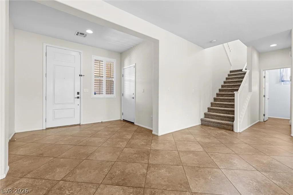 10420 Mystic Pine, Las Vegas, NV 89135