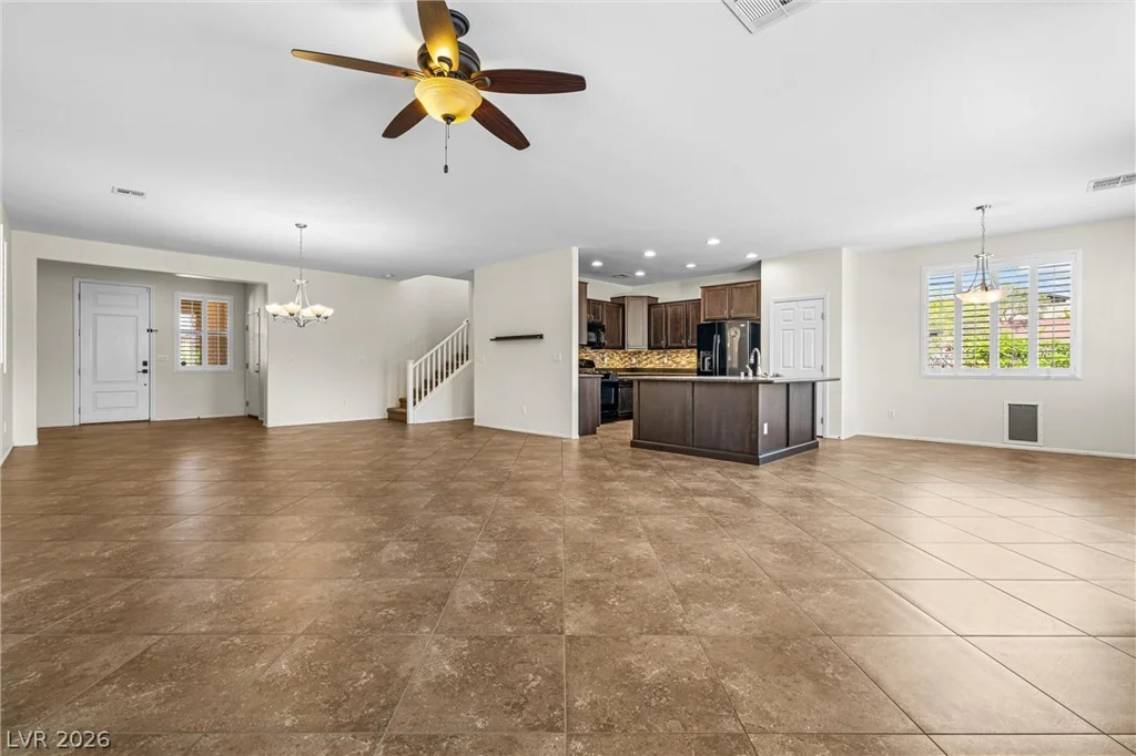 10420 Mystic Pine, Las Vegas, NV 89135