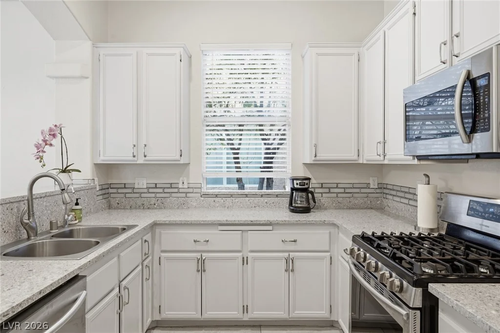 1601 Eagle Peak, Las Vegas, NV 89134
