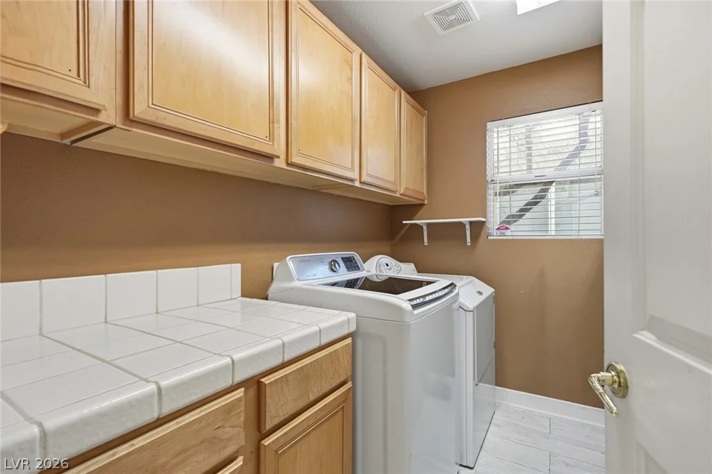 1601 Eagle Peak, Las Vegas, NV 89134
