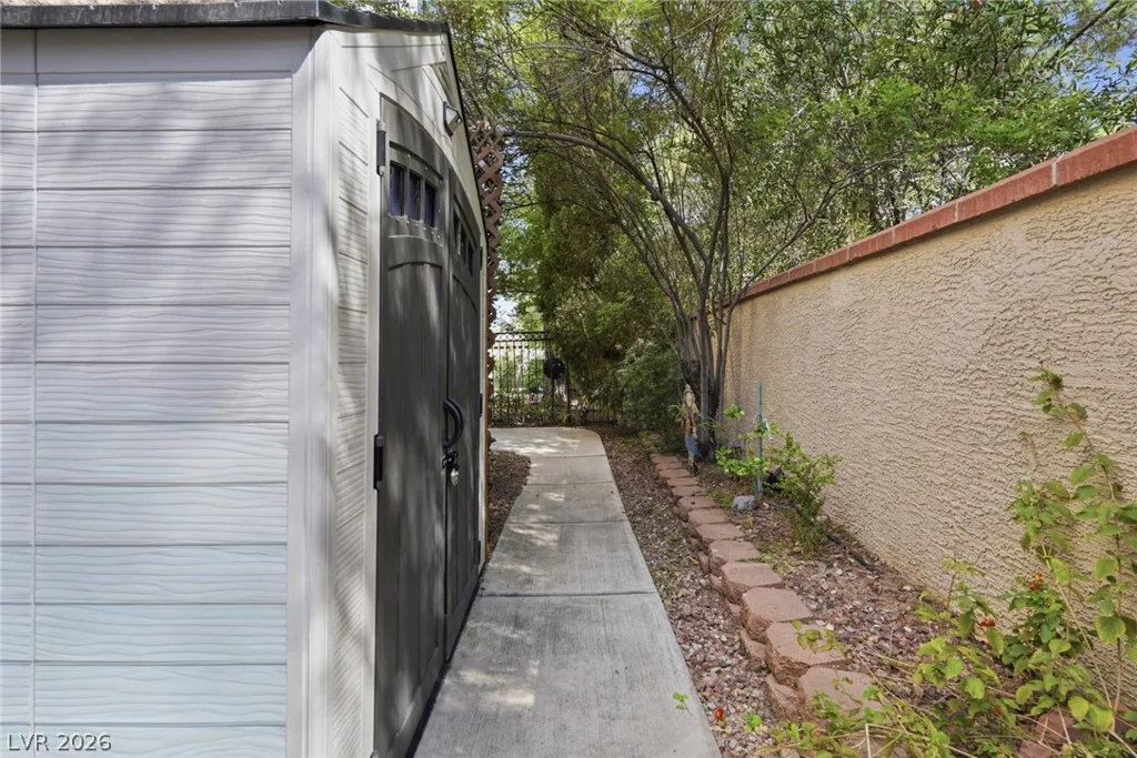 1601 Eagle Peak, Las Vegas, NV 89134