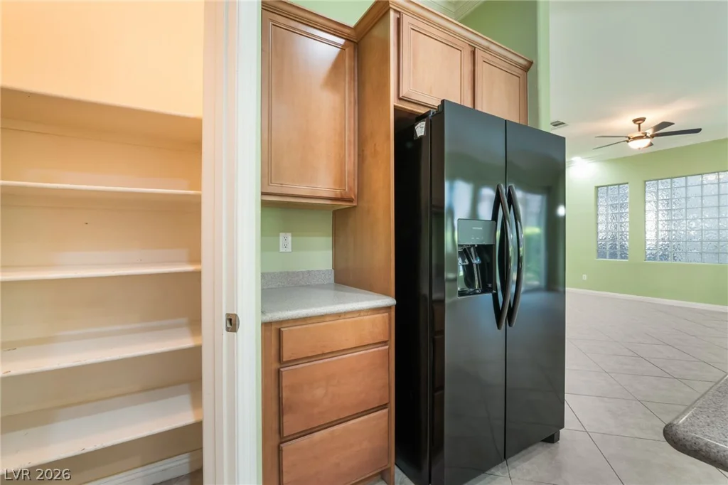 9236 Whitekirk, Las Vegas, NV 89145
