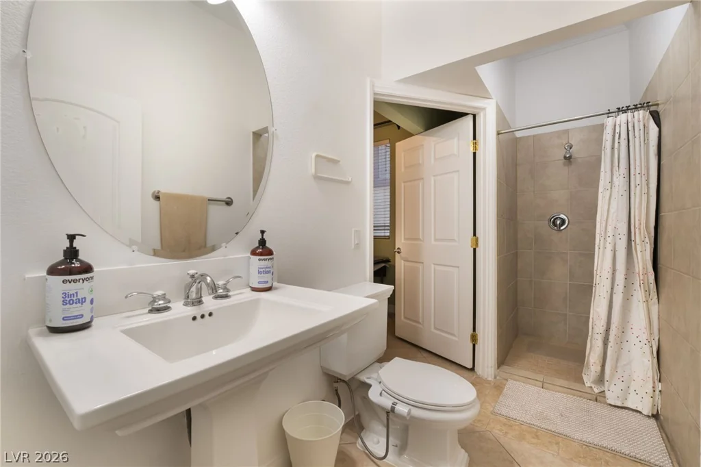 9236 Whitekirk, Las Vegas, NV 89145