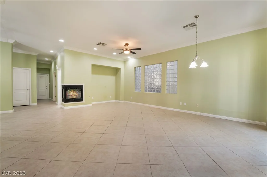9236 Whitekirk, Las Vegas, NV 89145