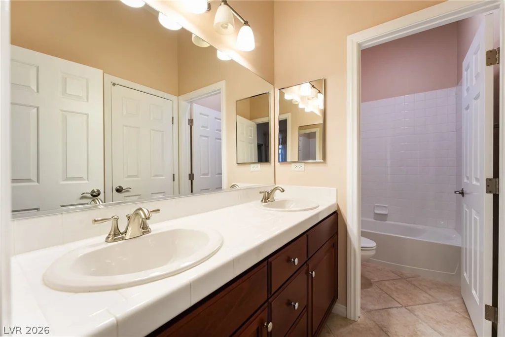 7828 Galloping Hills, Las Vegas, NV 89113