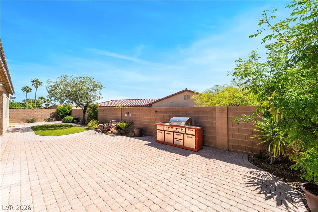 7828 Galloping Hills, Las Vegas, NV 89113