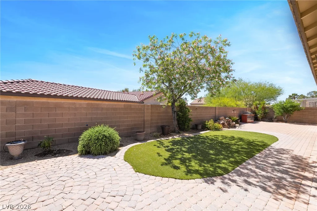 7828 Galloping Hills, Las Vegas, NV 89113