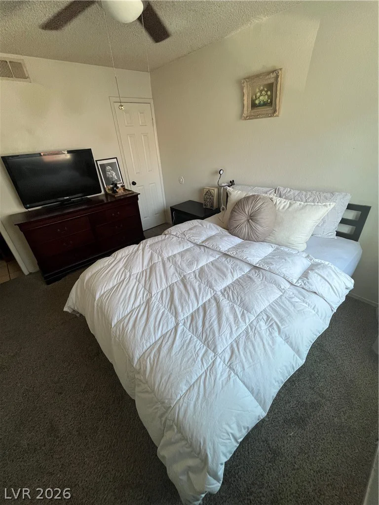 2480 Old Forge, Las Vegas, NV 89121