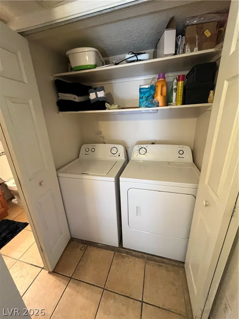 2480 Old Forge, Las Vegas, NV 89121